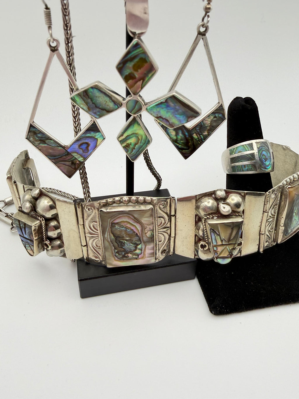 TAXCO ABALONE SHELL COLLECTION SET
