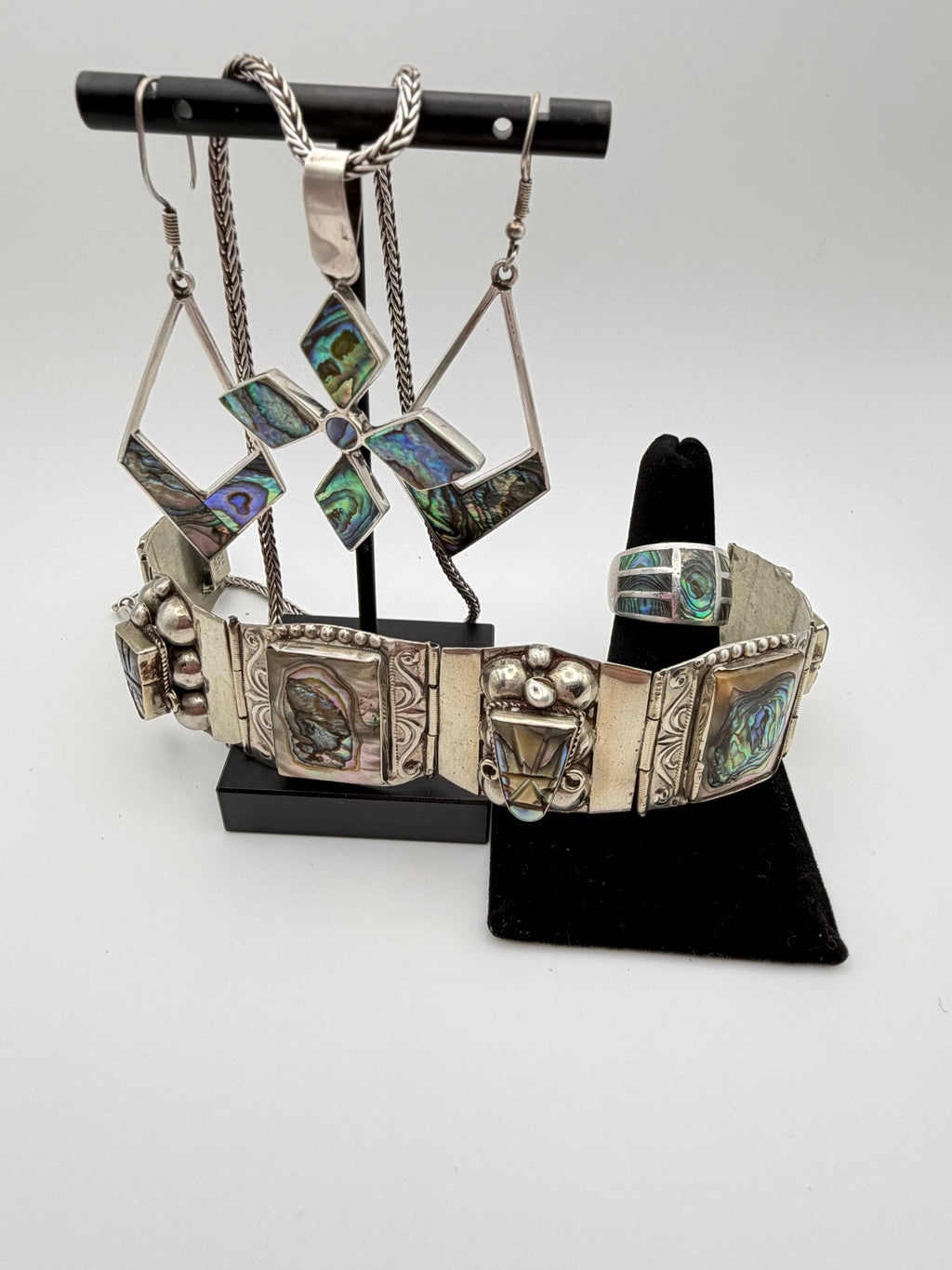 TAXCO ABALONE SHELL COLLECTION SET