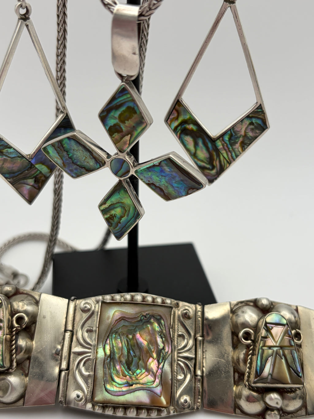TAXCO ABALONE SHELL COLLECTION SET