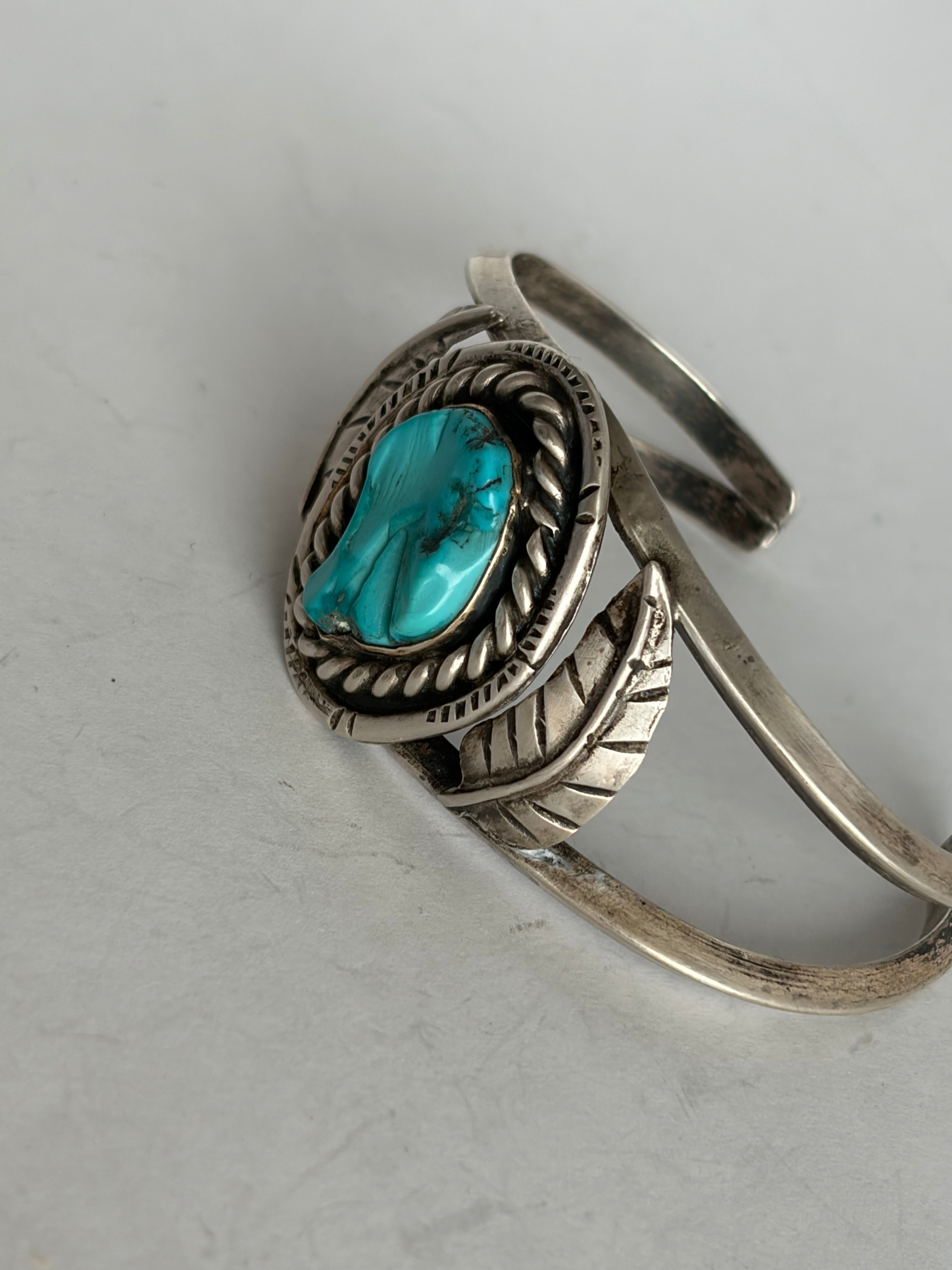 VINTAGE CARVED TURQUOISE CUFF